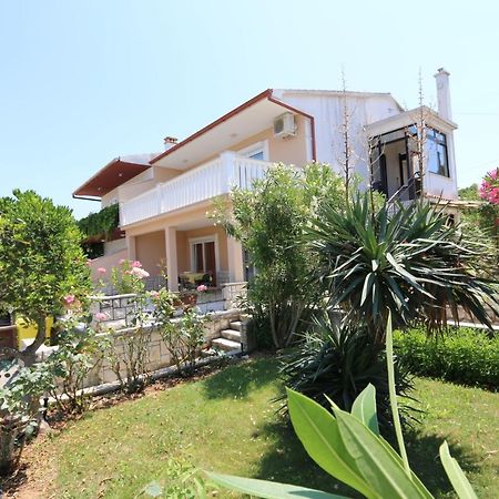 Apartments Grskovic G. Jesenovica Šilo Eksteriør billede