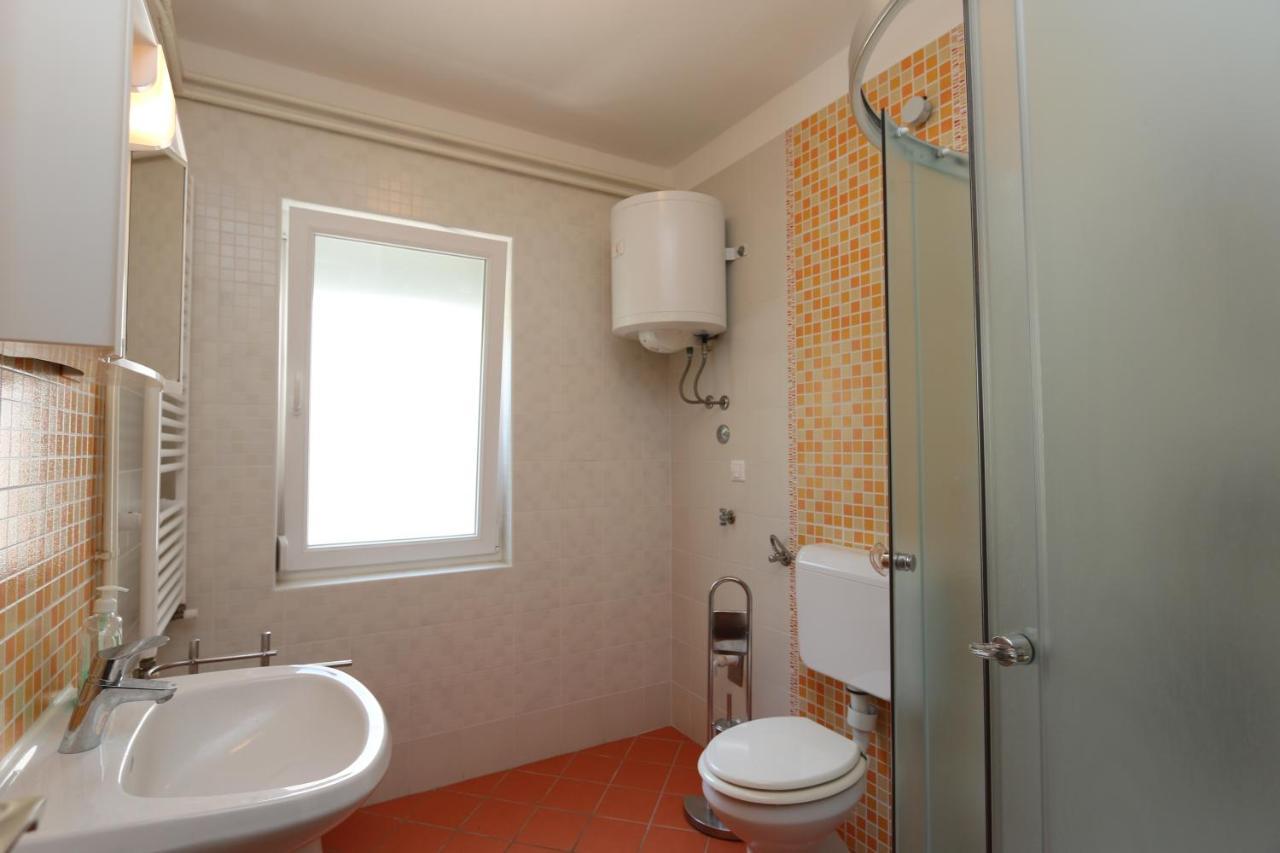 Apartments Grskovic G. Jesenovica Šilo Eksteriør billede