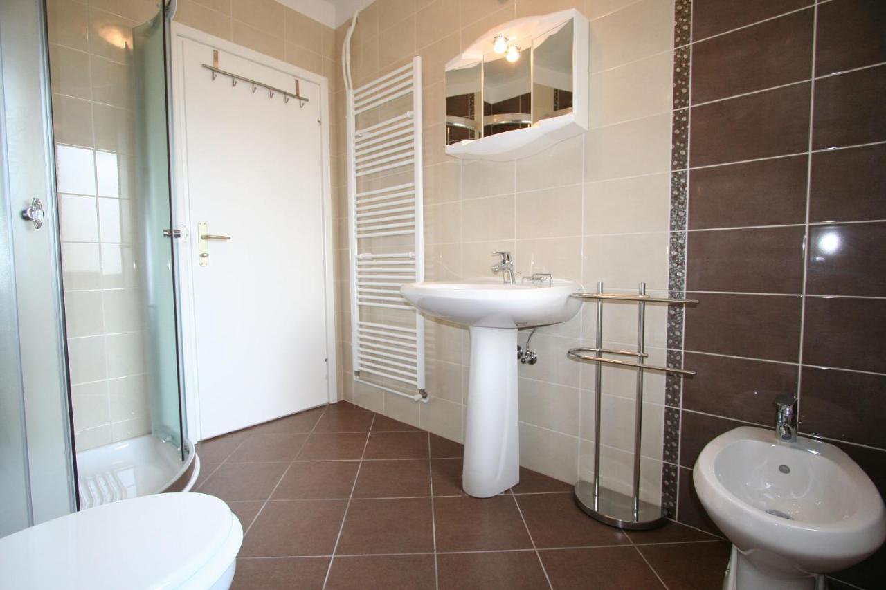 Apartments Grskovic G. Jesenovica Šilo Eksteriør billede